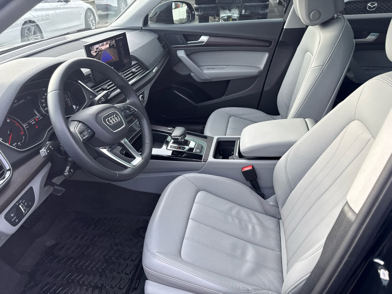 Used 2021 Audi Q5 Premium w/ Convenience Package image 10