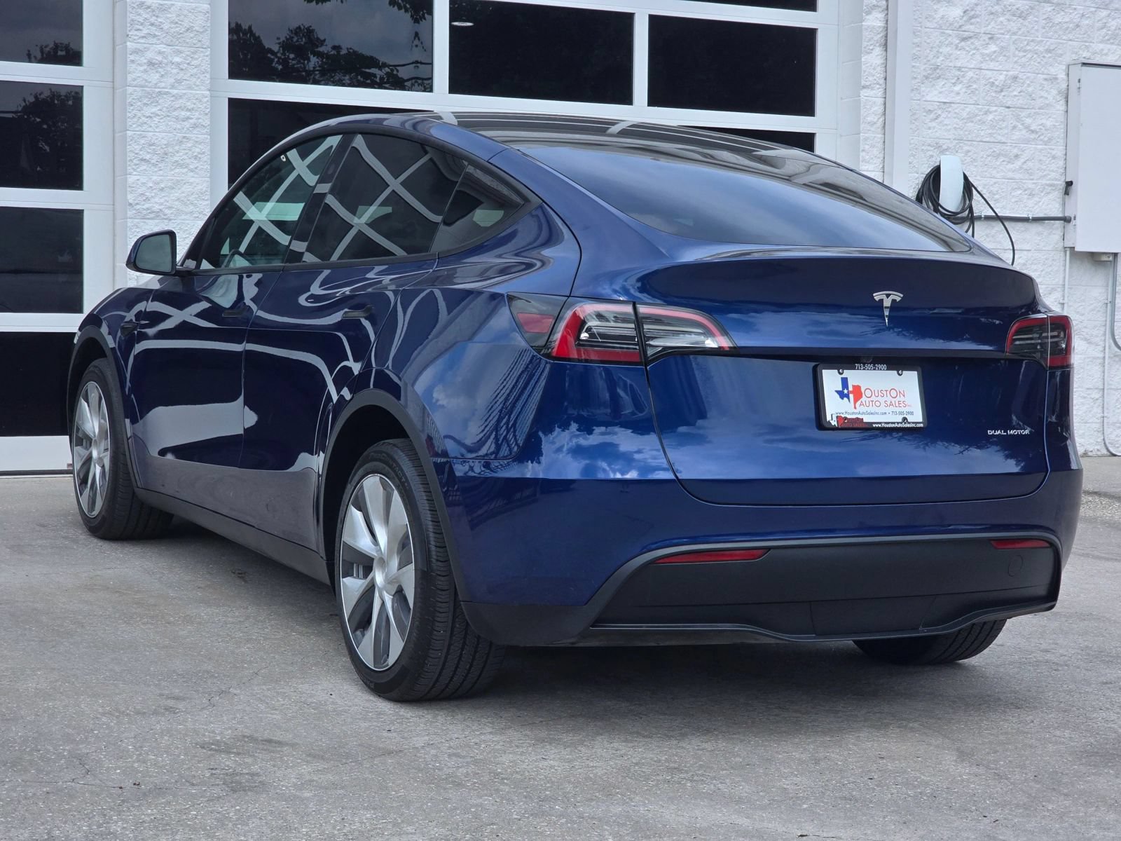Used 2023 Tesla Model Y Long Range AWD/4WD image 7