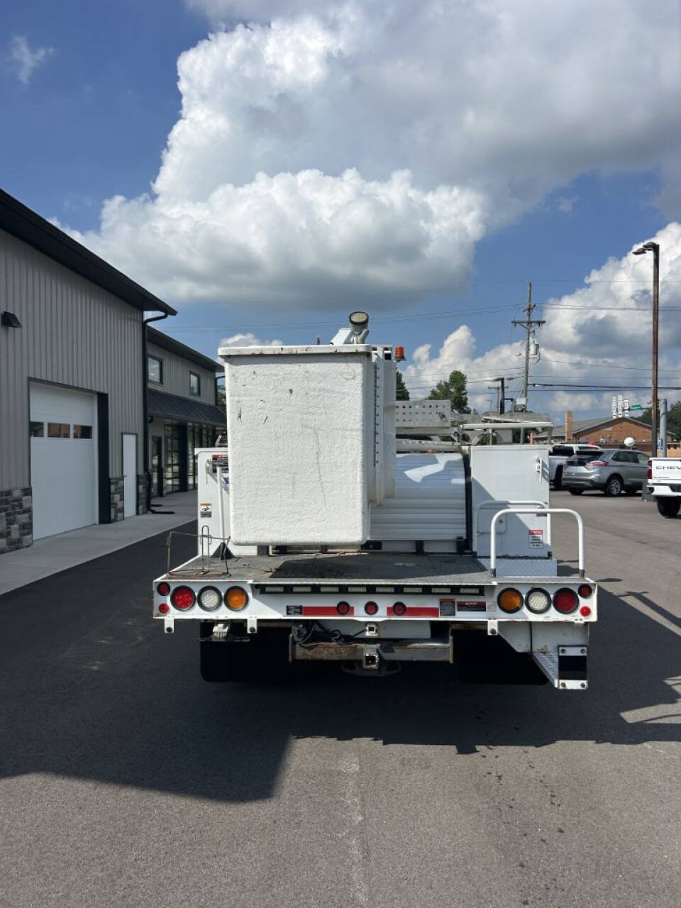 Used 2012 Ford F550 2WD Regular Cab Super Duty w/ PWR Equipment Group image 4