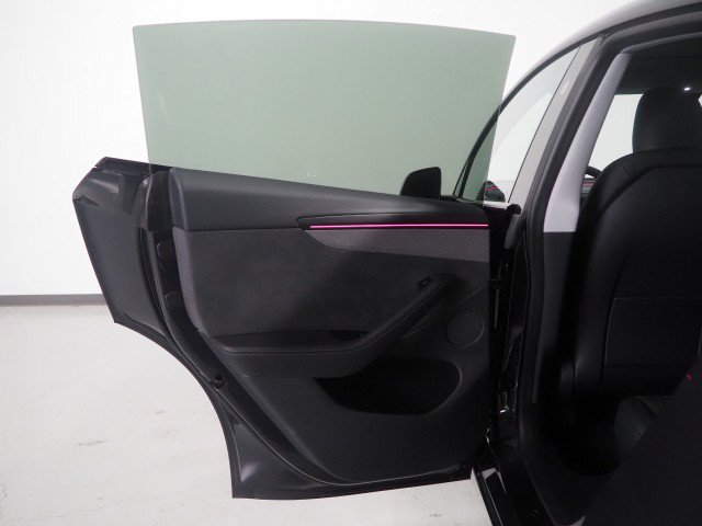 Used 2026 Tesla Model Y Long Range RWD image 61