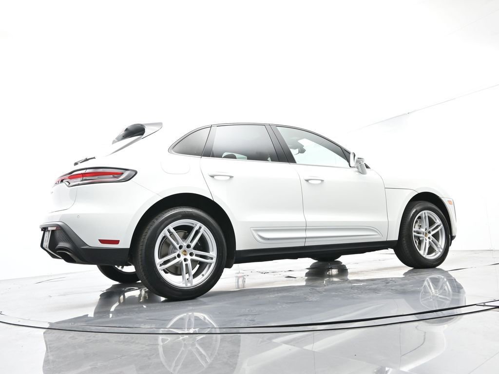 Certified 2023 Porsche Macan AWD/4WD image 51