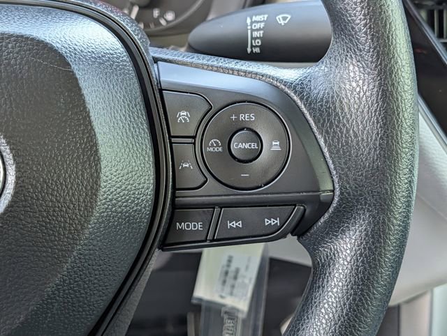 Used 2025 Toyota Corolla Cross L FWD image 20