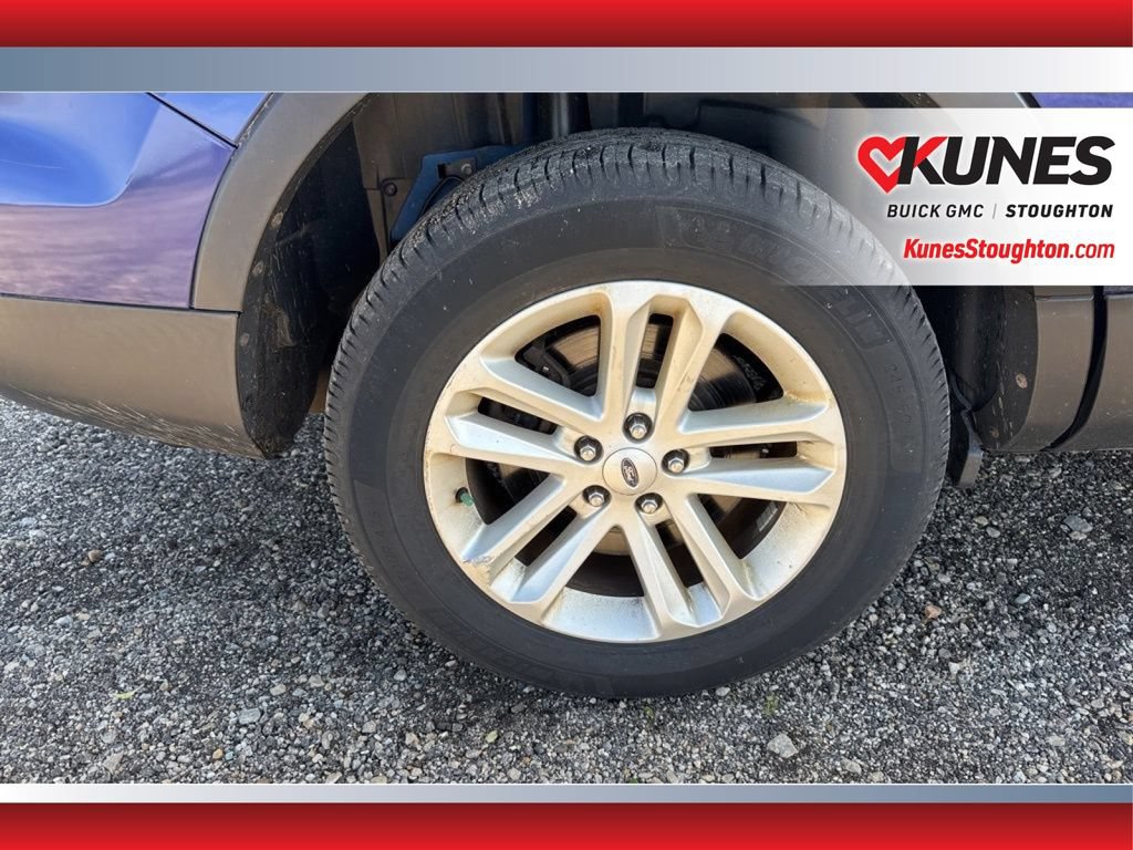 Used 2015 Ford Explorer XLT AWD/4WD image 14