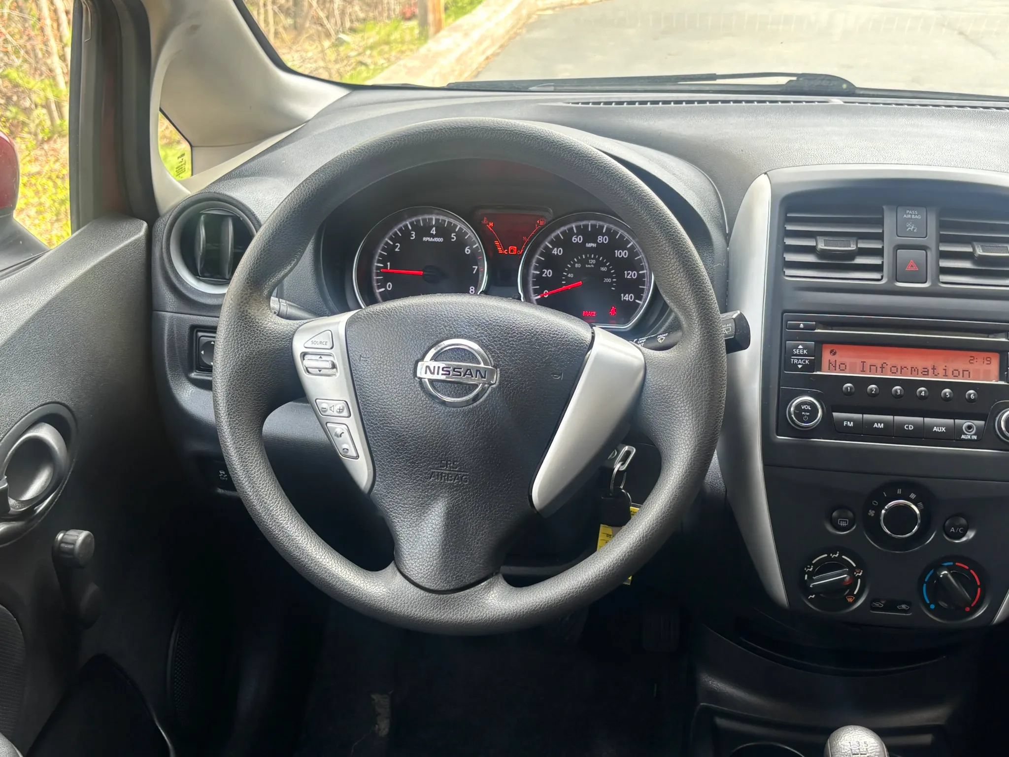 Used 2015 Nissan Versa Note S FWD image 21