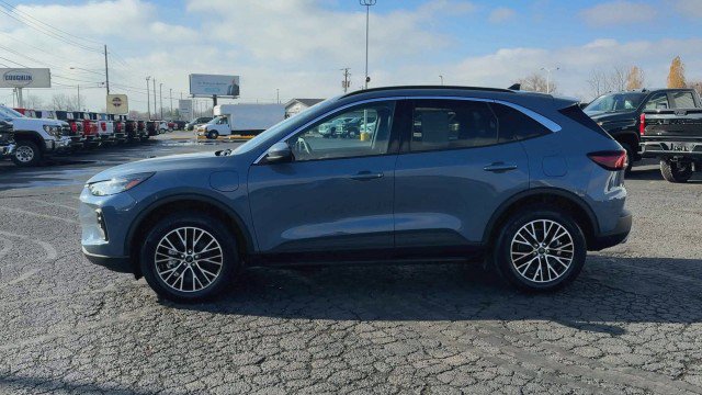 Used 2024 Ford Escape SE image 5