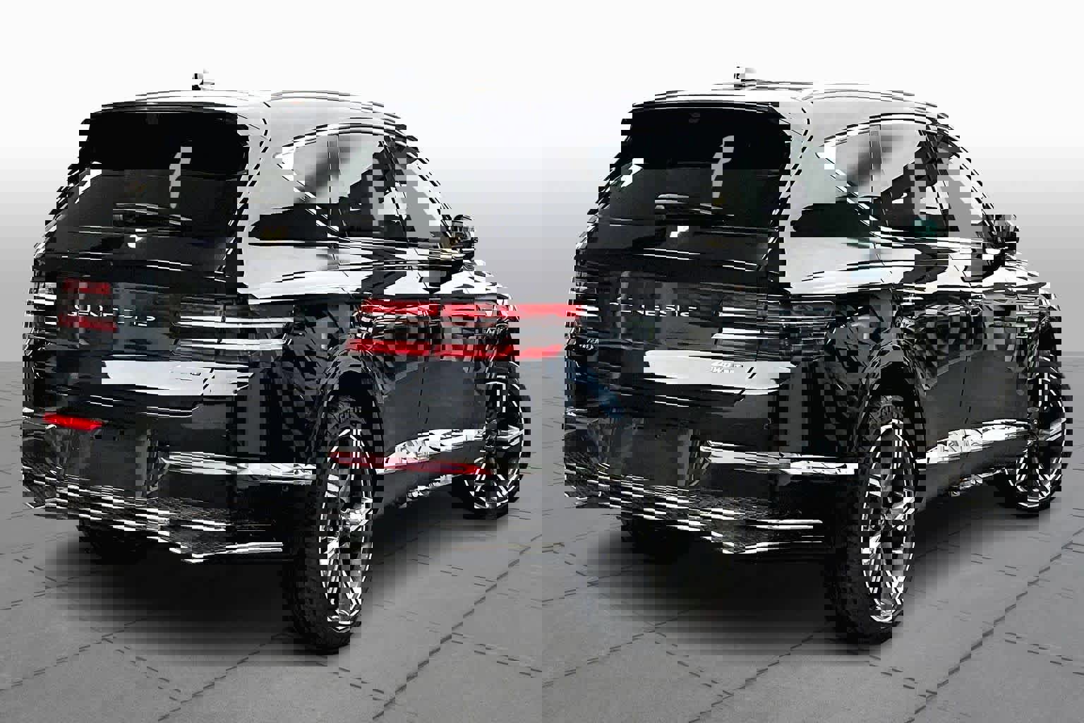 Used 2025 Genesis GV80 3.5T Prestige image 13