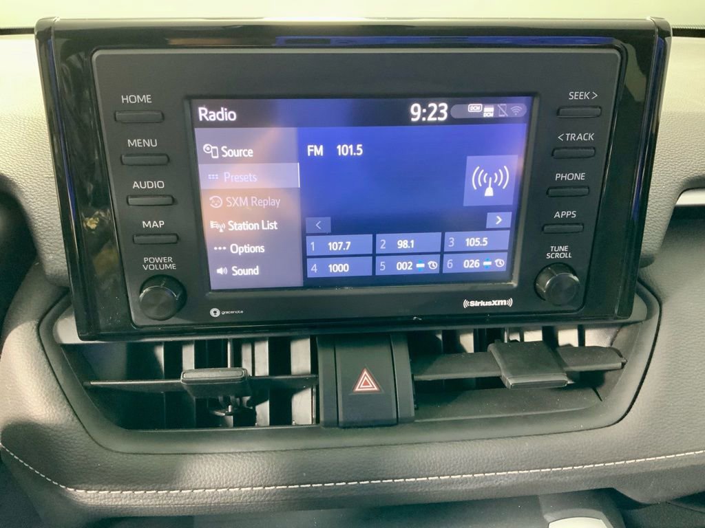 Used 2021 Toyota RAV4 LE image 20