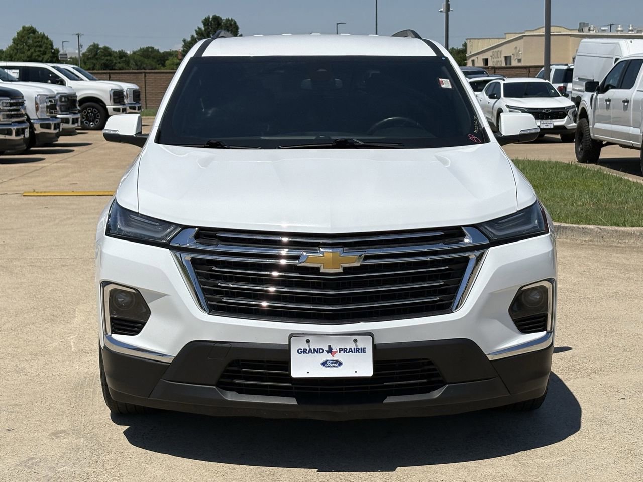 Used 2023 Chevrolet Traverse LT w/ LPO, Floor Liner Package AWD/4WD image 9