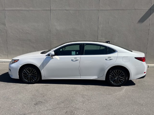 Used 2018 Lexus ES 350 w/ Luxury Package w/Wood Trim FWD image 4