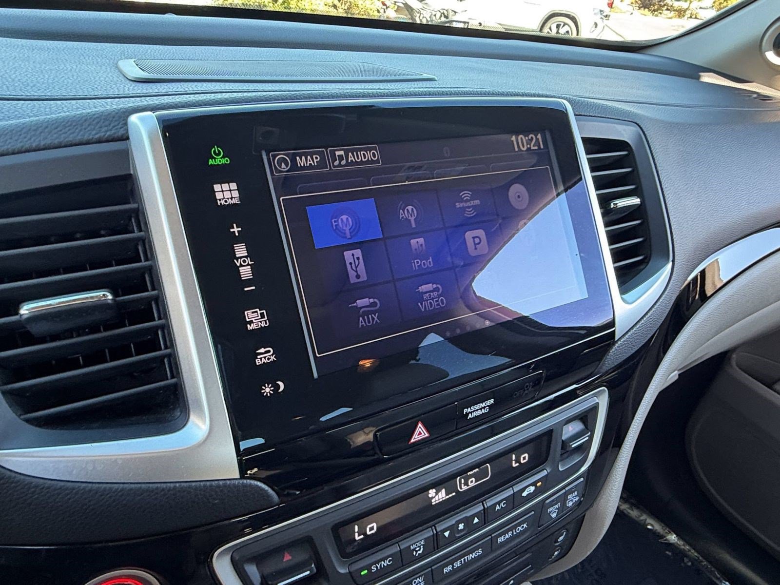 Used 2016 Honda Pilot Elite image 22