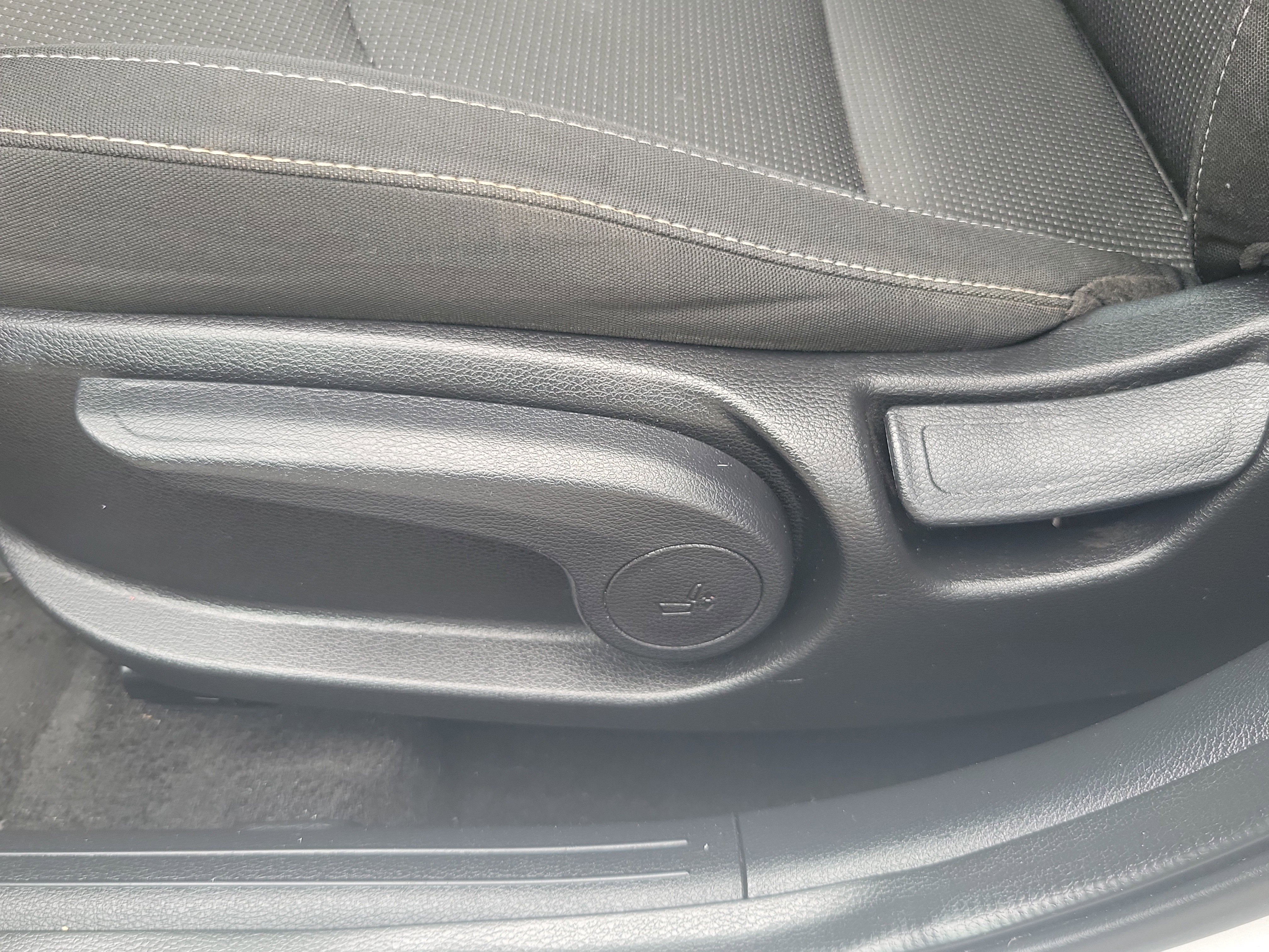 Used 2021 Kia Forte LXS image 12