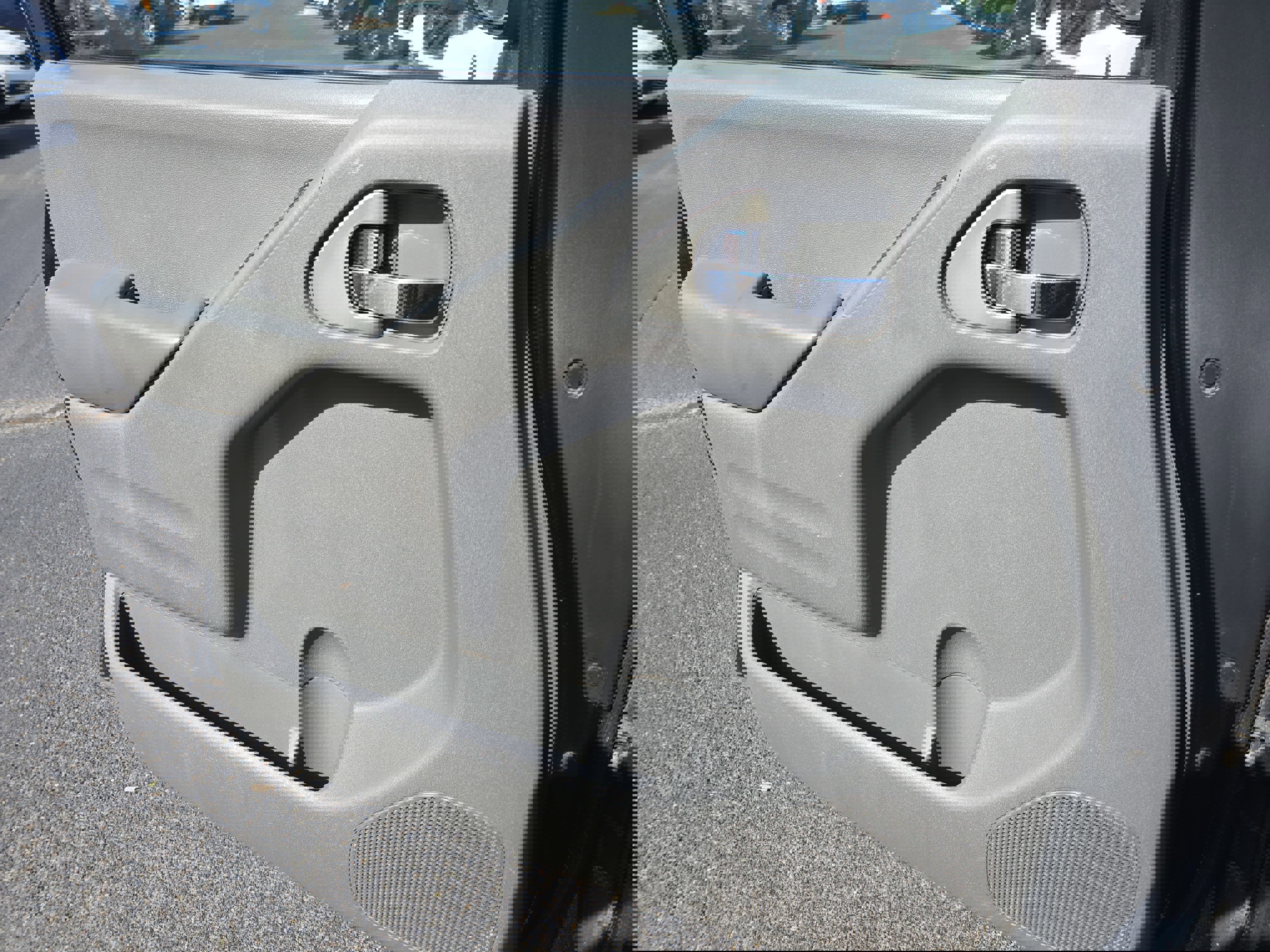 Used 2015 Nissan Frontier Desert Runner image 23