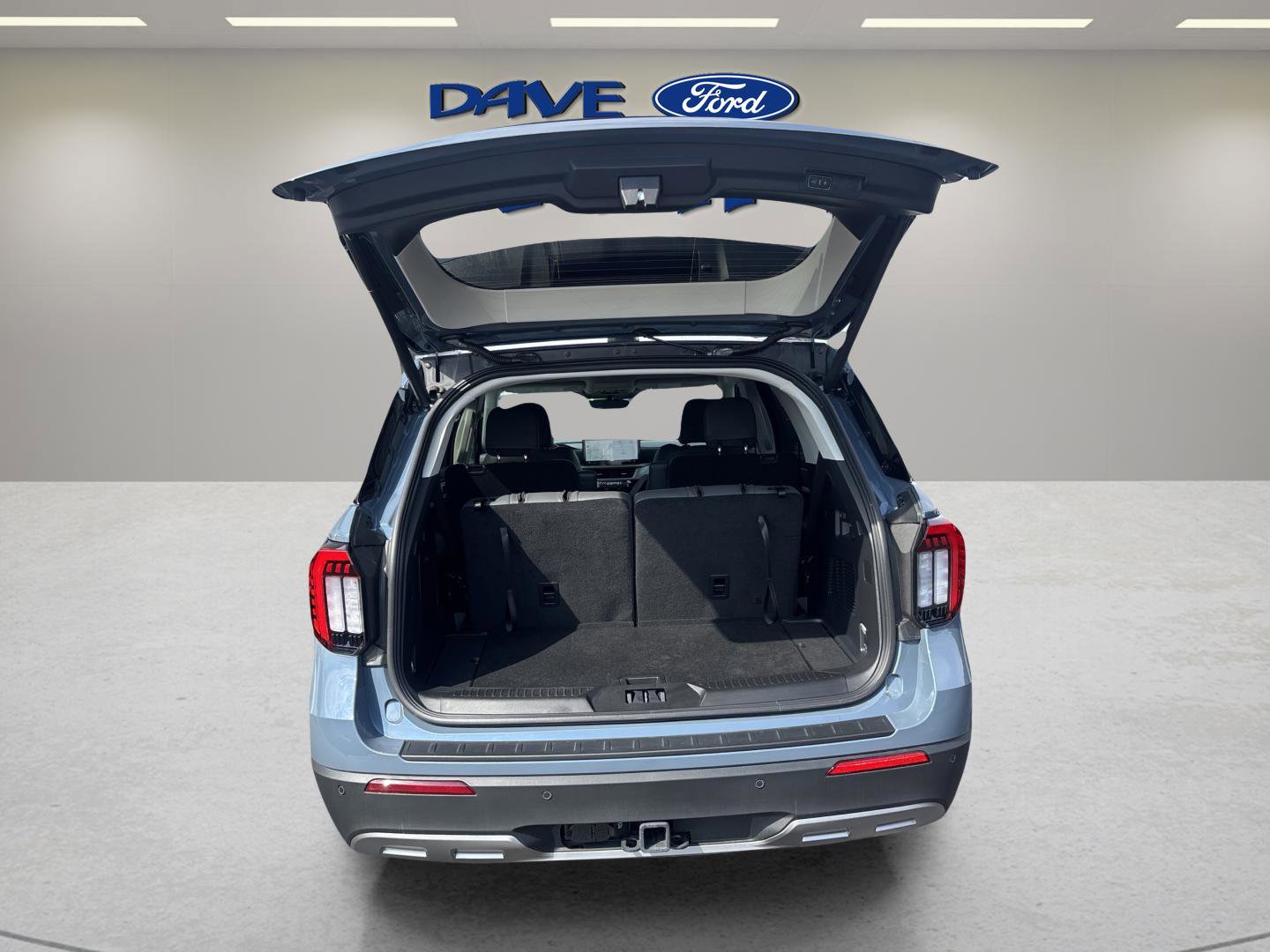 Used 2025 Ford Explorer Active w/ Active Comfort Package image 15