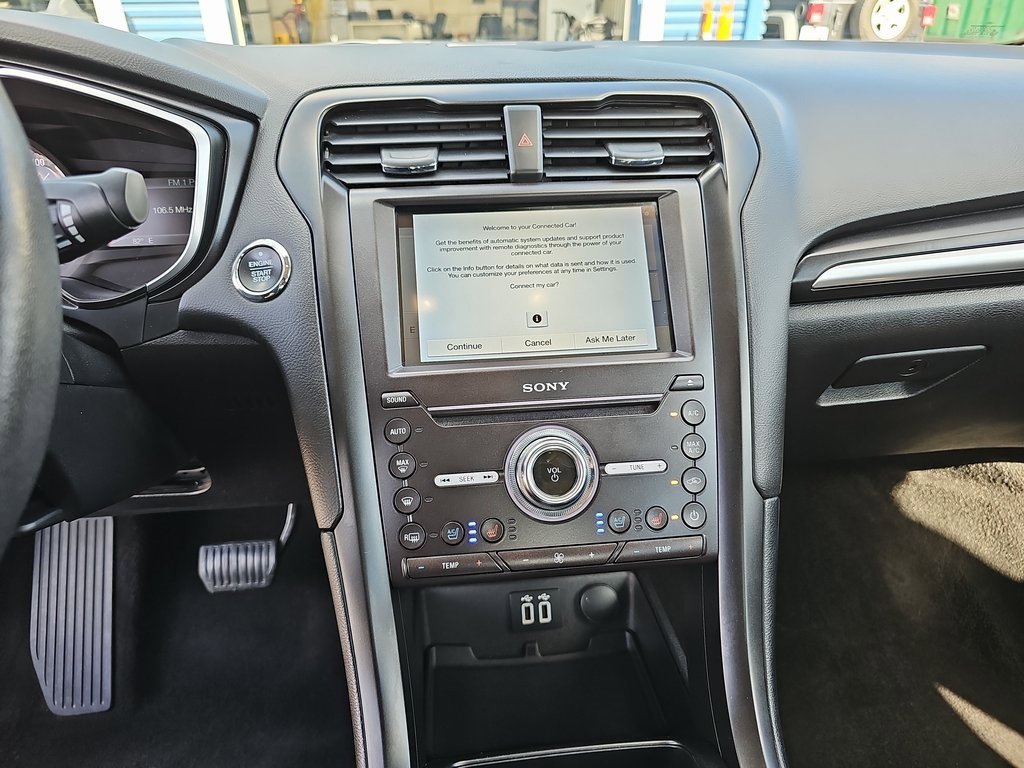 Used 2019 Ford Fusion Titanium image 19