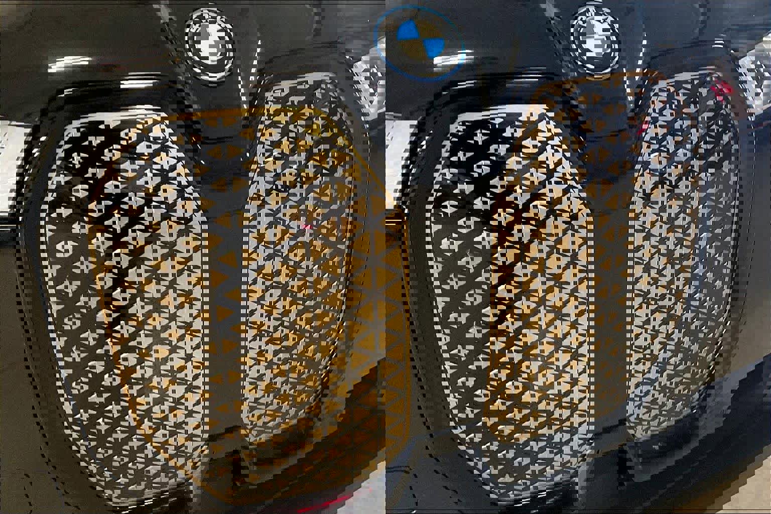 Certified 2023 BMW iX xDrive50 image 28