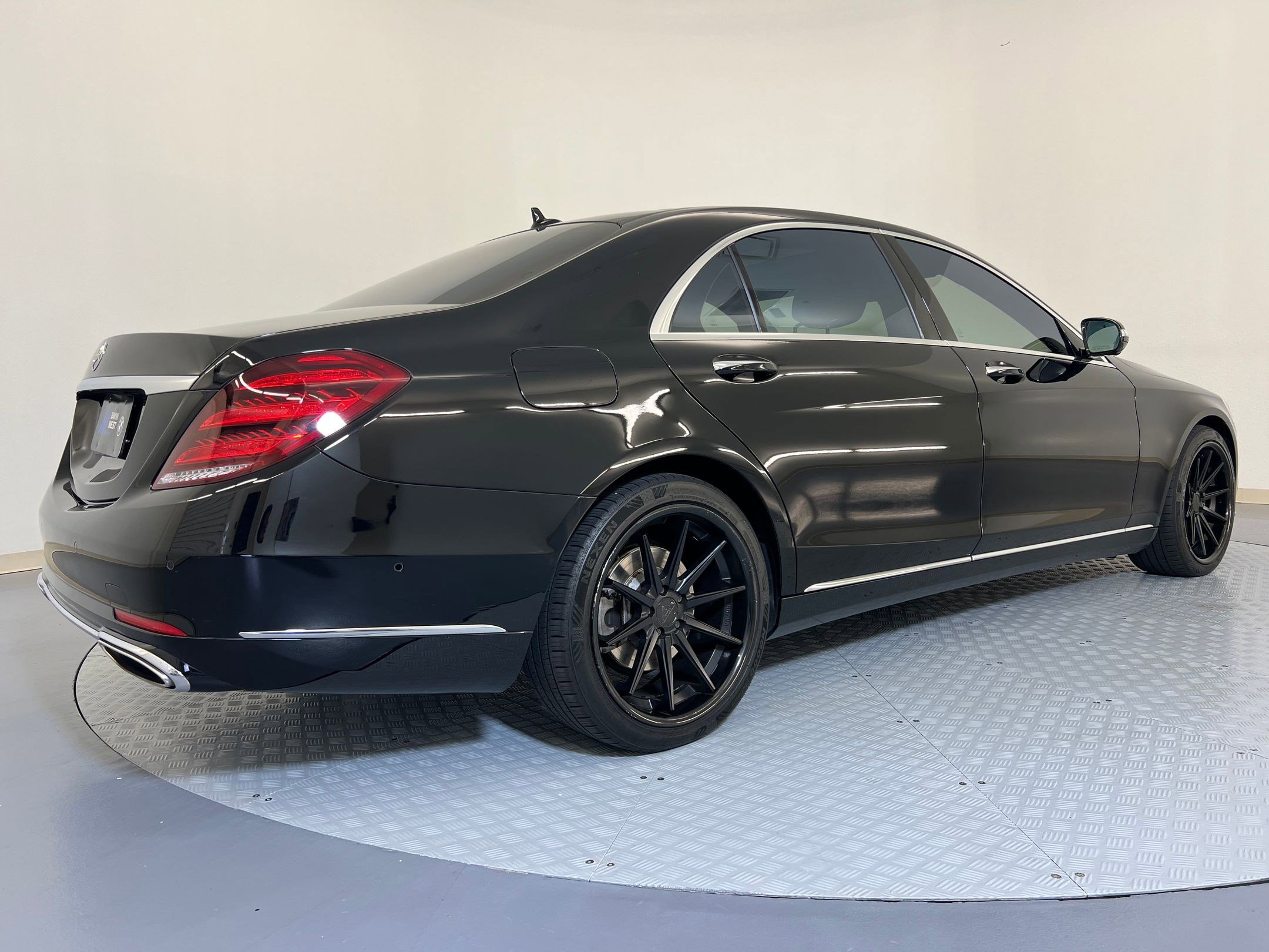 Used 2019 Mercedes-Benz S 450 Sedan image 8