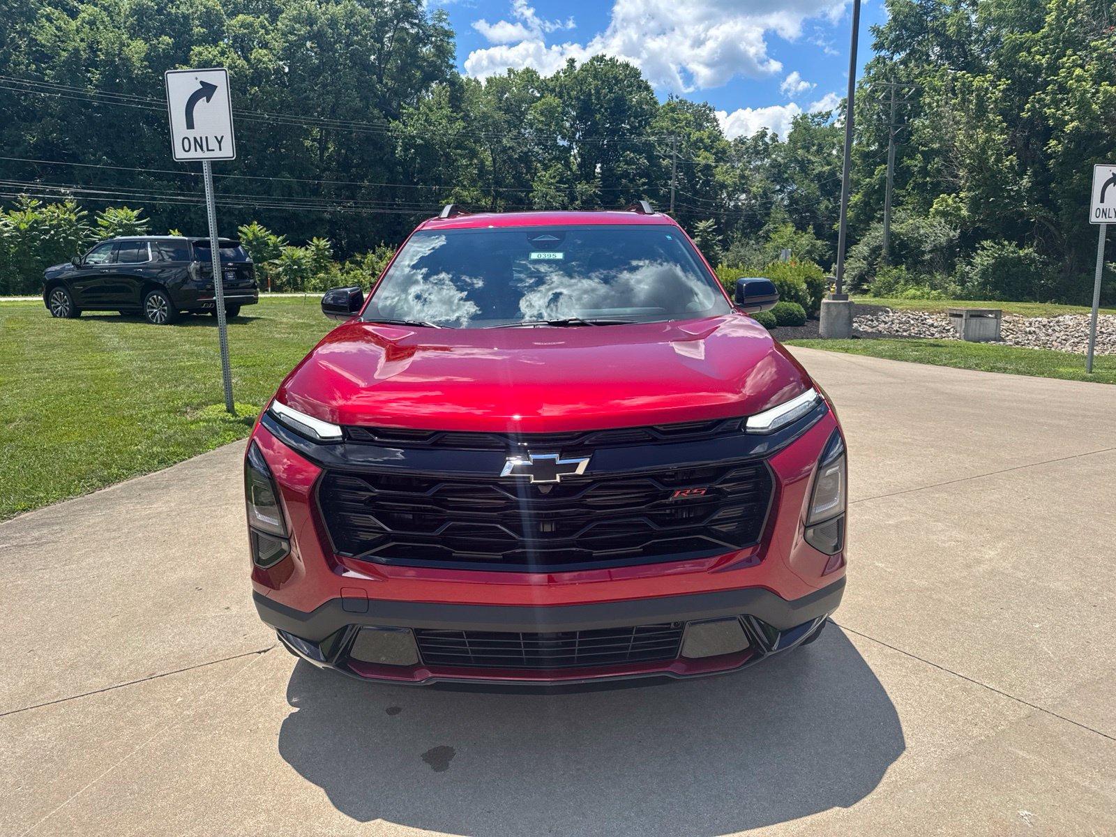 New 2026 Chevrolet Equinox RS FWD image 2