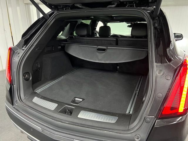 Certified 2025 Cadillac XT5 Premium Luxury FWD image 19