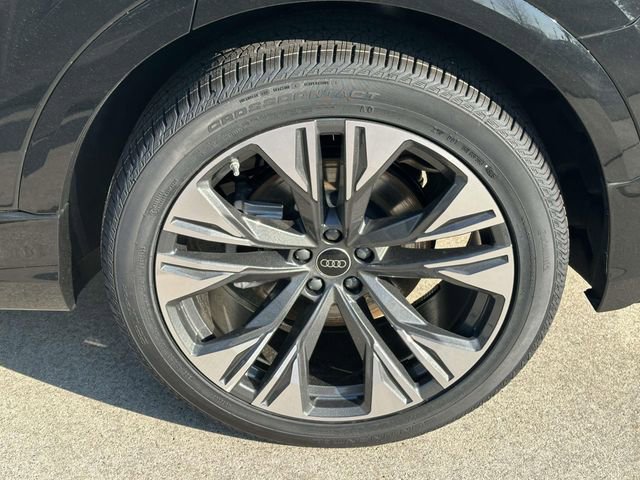 New 2026 Audi Q8 Premium Plus AWD/4WD image 4