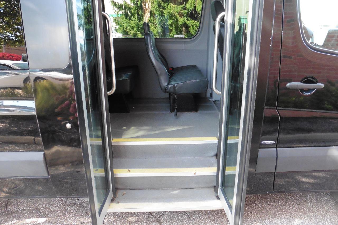 Used 2012 Mercedes-Benz Sprinter 3500 image 5