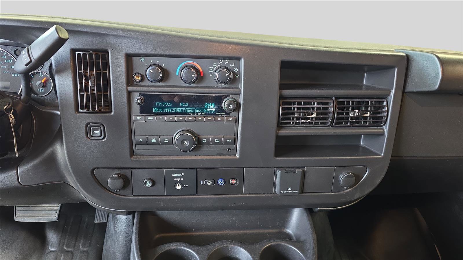 Used 2024 GMC Savana 2500 w/ Driver Convenience Package image 20