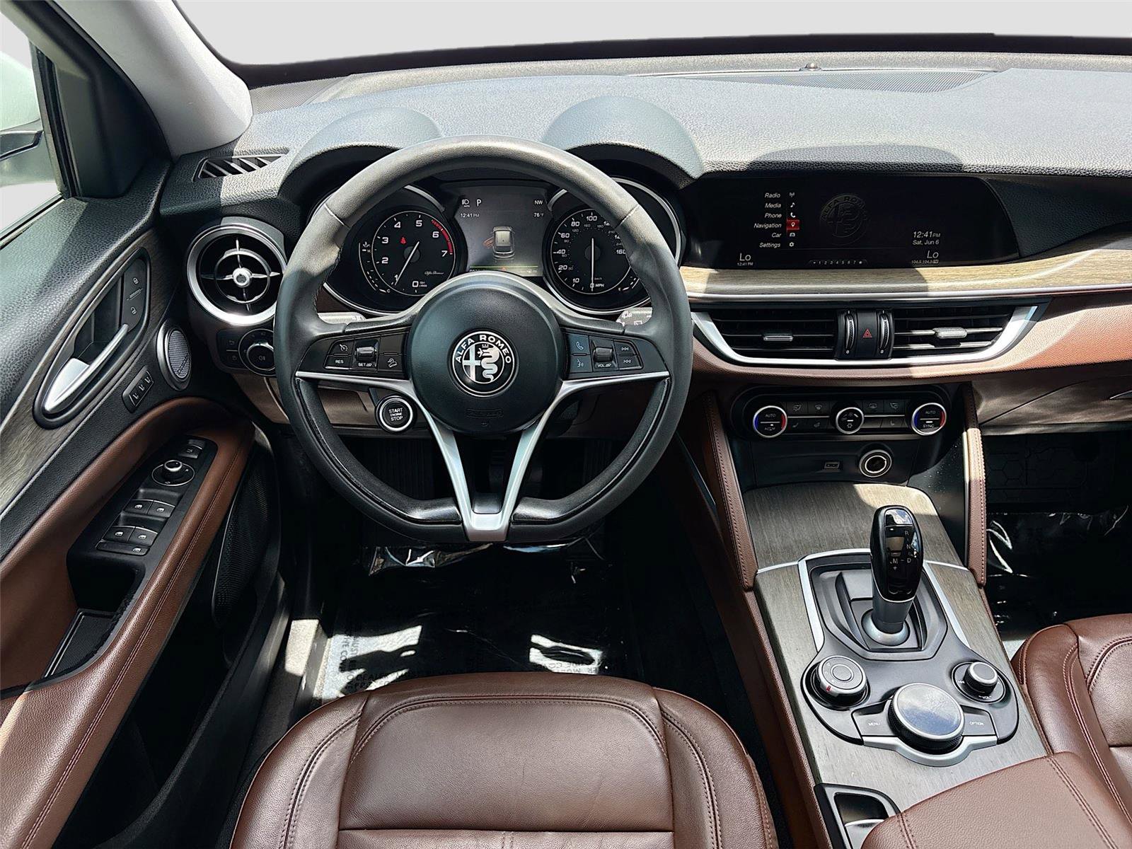 Used 2018 Alfa Romeo Stelvio Ti AWD/4WD image 24
