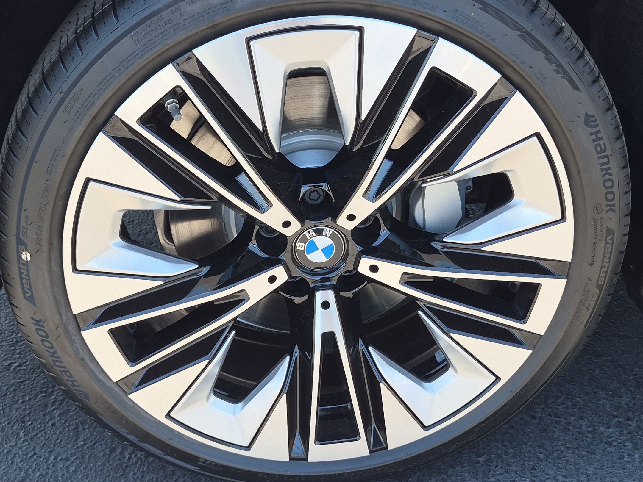 New 2027 BMW 530i w/ Premium Package RWD image 13