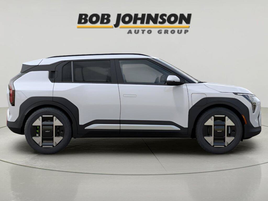 New 2027 Kia EV3 Wind AWD/4WD image 9