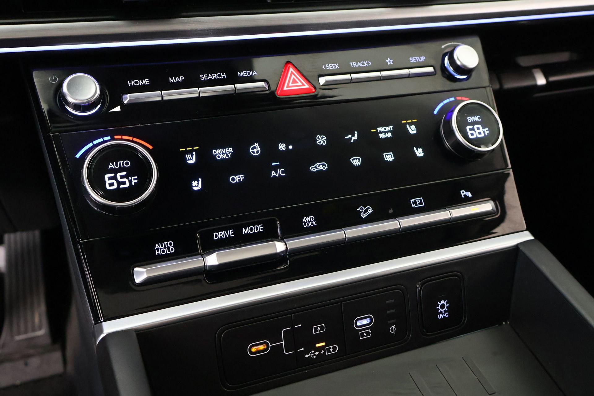 Certified 2025 Hyundai Santa Fe Limited image 8