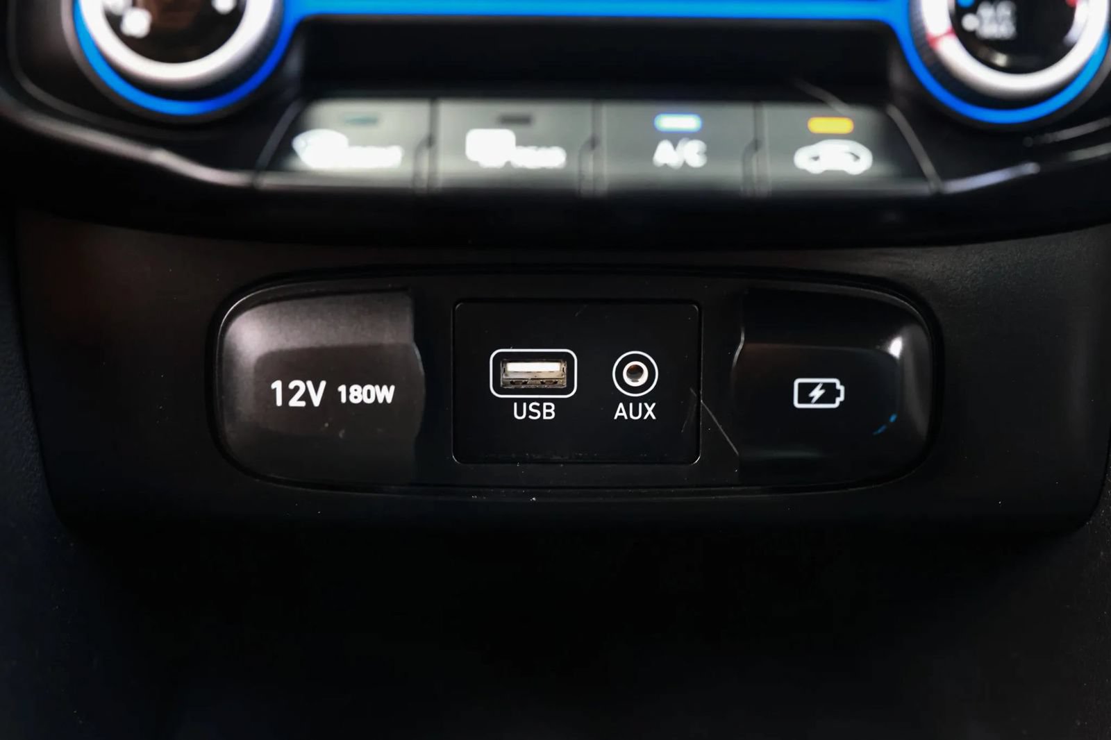 Used 2019 Hyundai Veloster 2.0 FWD image 32