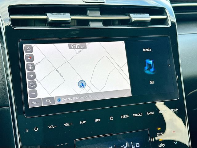 Used 2023 Hyundai Santa Cruz SEL Premium w/ Winter Package image 13