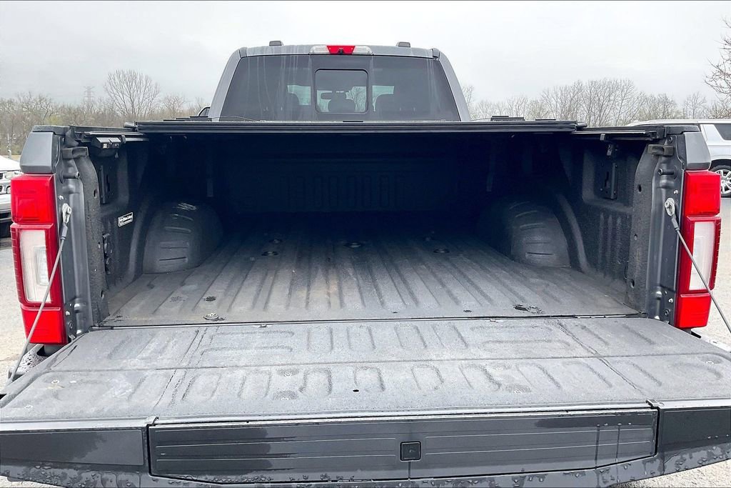 Used 2021 Ford F450 Platinum w/ FX4 Off-Road Package image 9