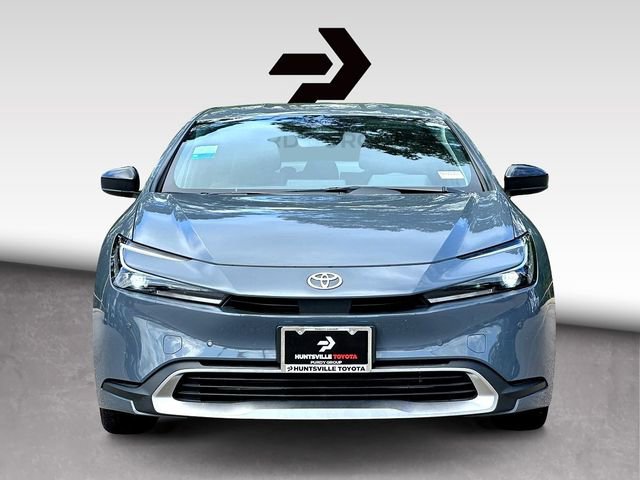 Used 2025 Toyota Prius Plug-In Hybrid FWD image 3