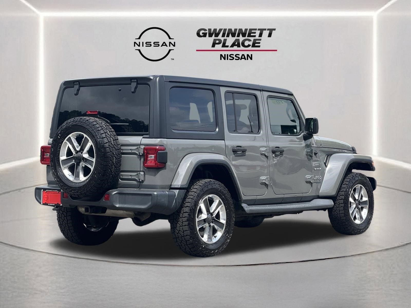 Used 2019 Jeep Wrangler Unlimited Sahara w/ Cold Weather Group image 26