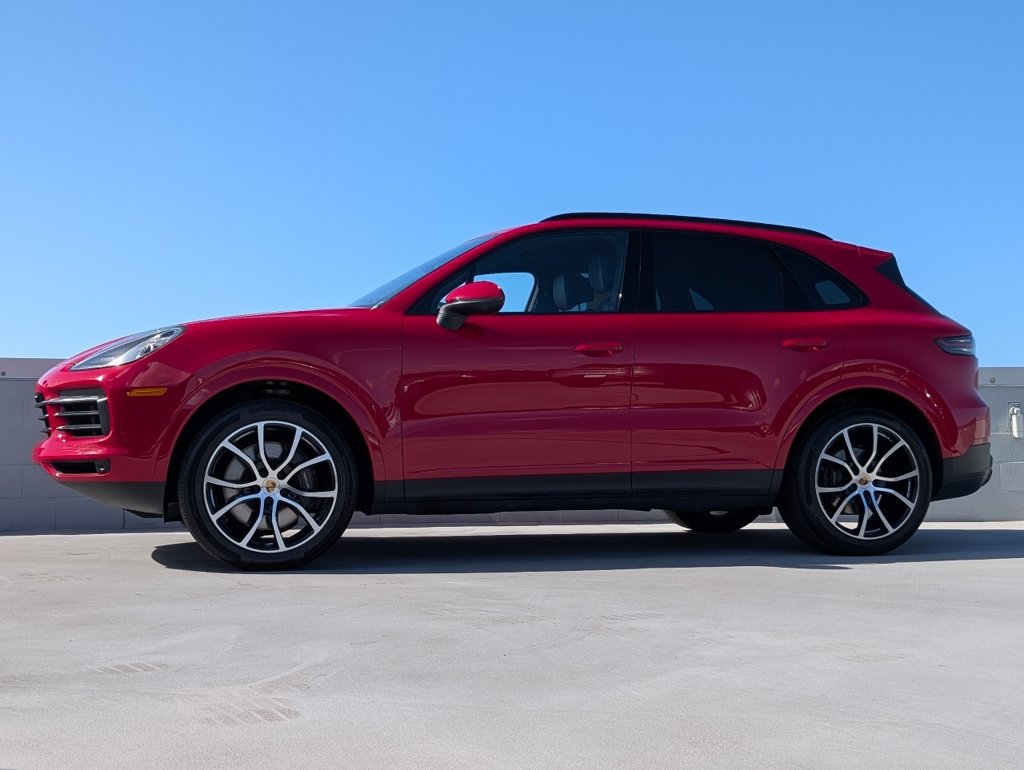 Certified 2023 Porsche Cayenne AWD/4WD image 2