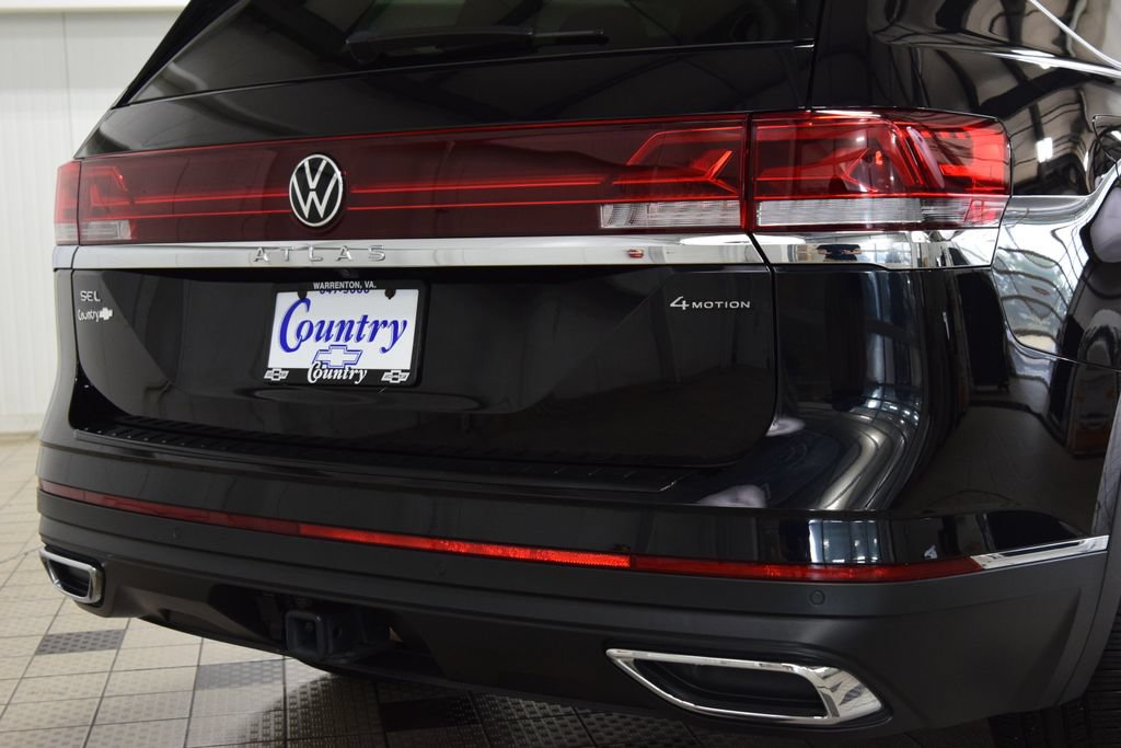 Used 2025 Volkswagen Atlas SEL AWD/4WD image 18