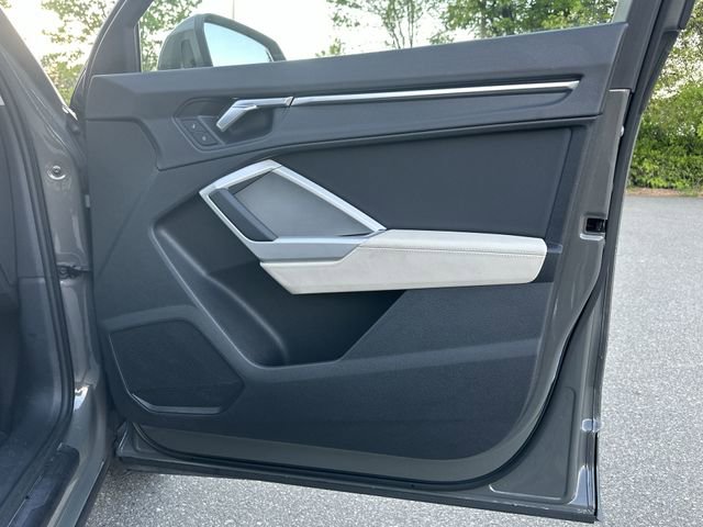 Used 2020 Audi Q3 2.0T Premium Plus w/ Premium Plus Package AWD/4WD image 31