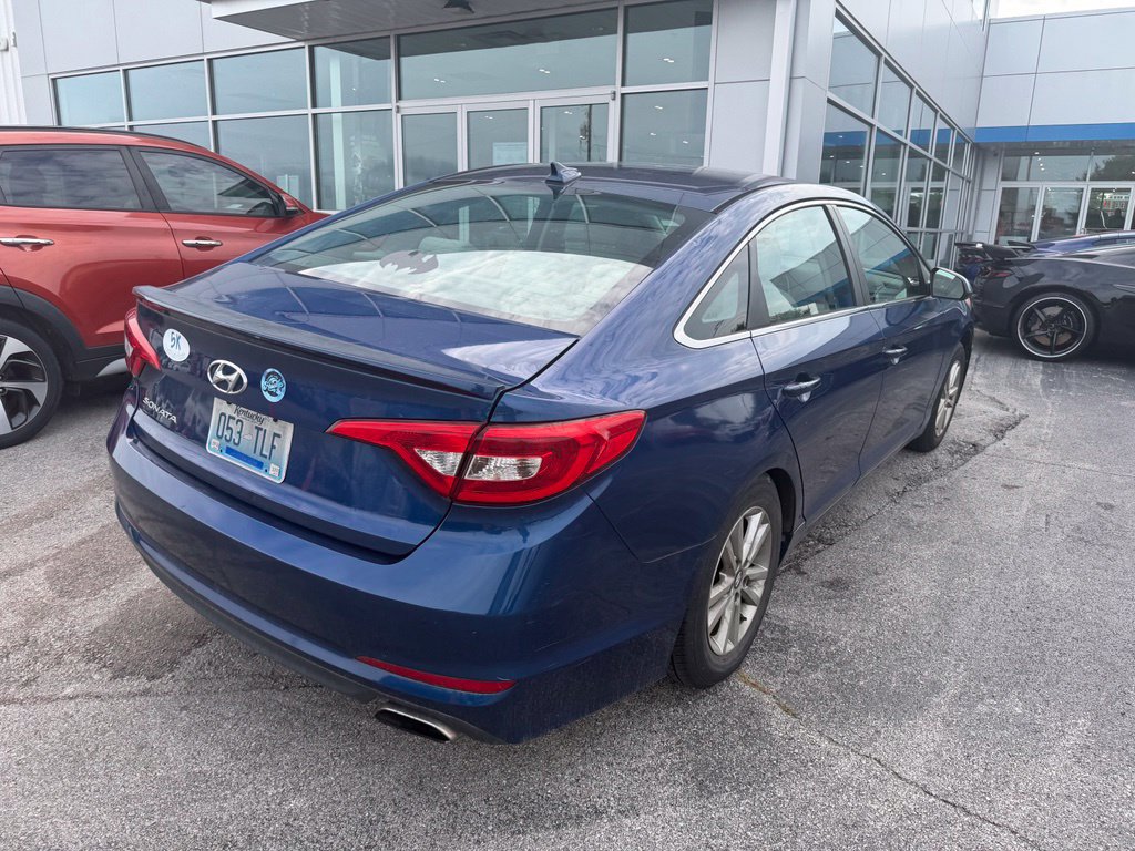 Used 2015 Hyundai Sonata SE FWD image 3