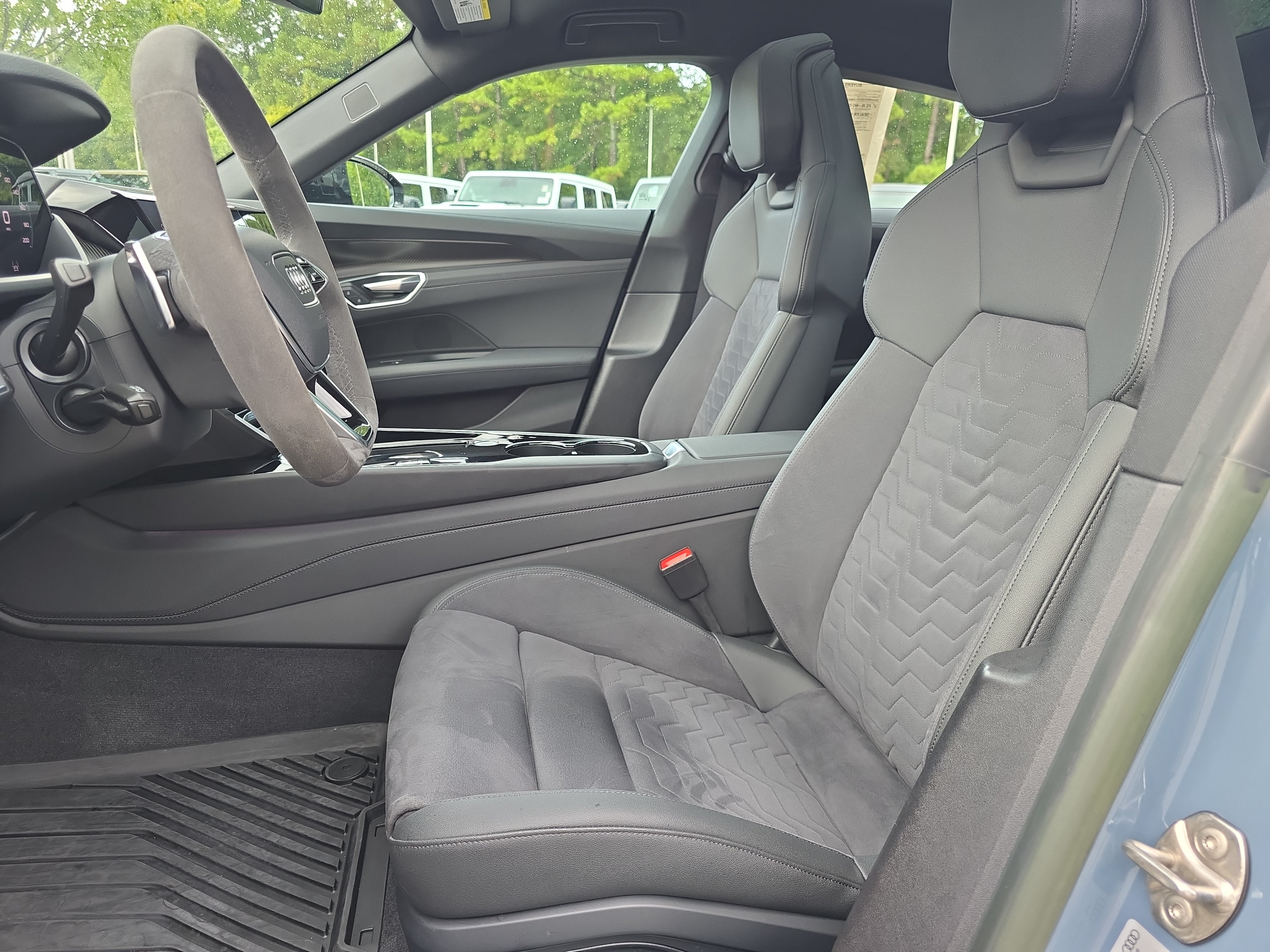 Used 2023 Audi e-tron GT Premium Plus w/ Performance Package AWD/4WD image 15