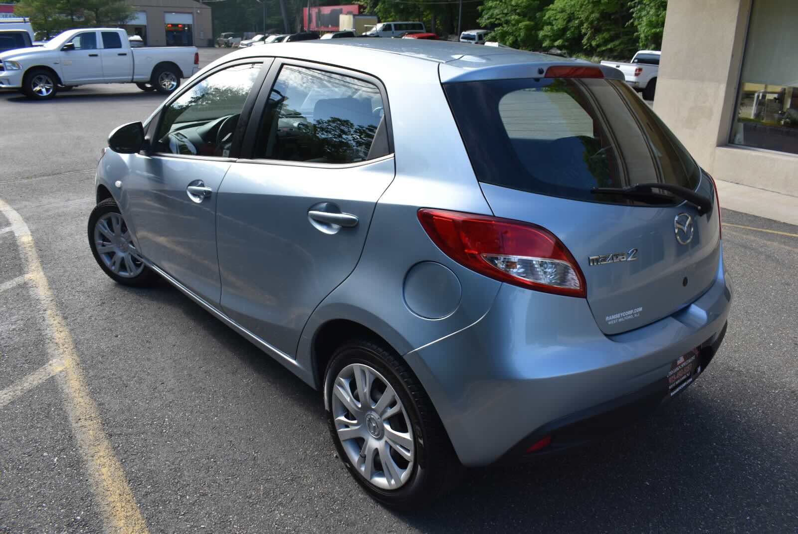 Used 2013 MAZDA MAZDA2 Sport FWD image 6