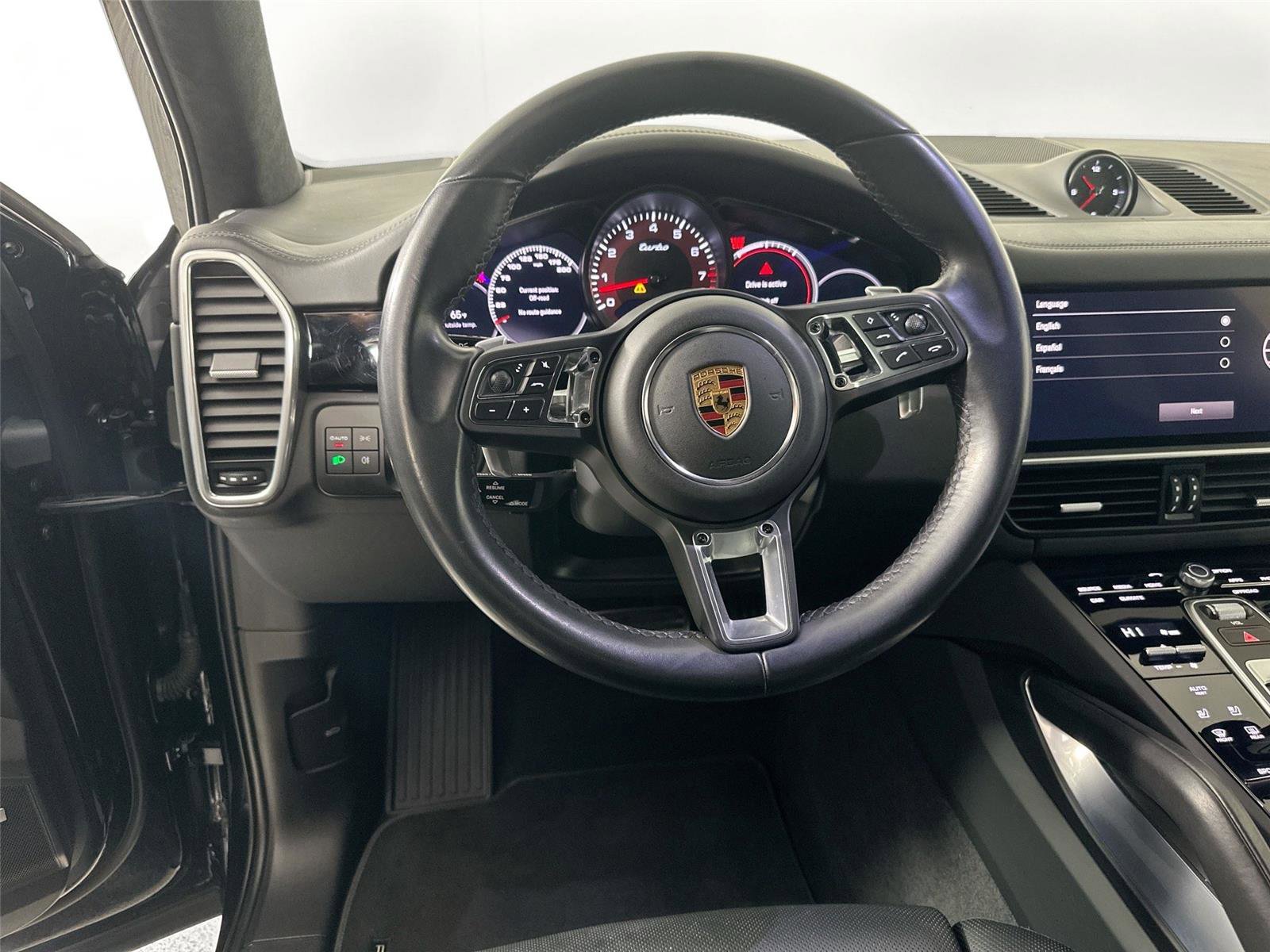 Certified 2022 Porsche Cayenne Turbo AWD/4WD image 18