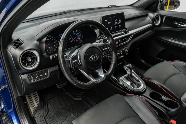 Used 2021 Kia Forte GT image 3