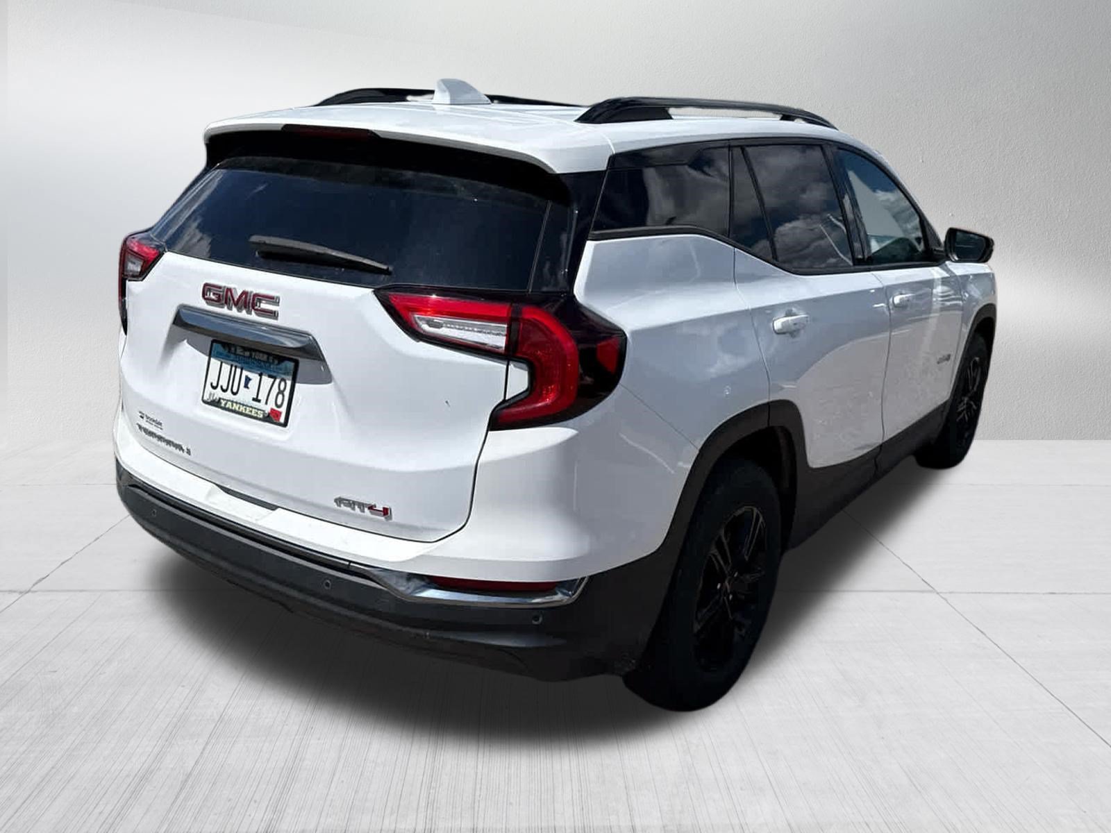 Used 2022 GMC Terrain AT4 w/ Infotainment Package II AWD/4WD image 7