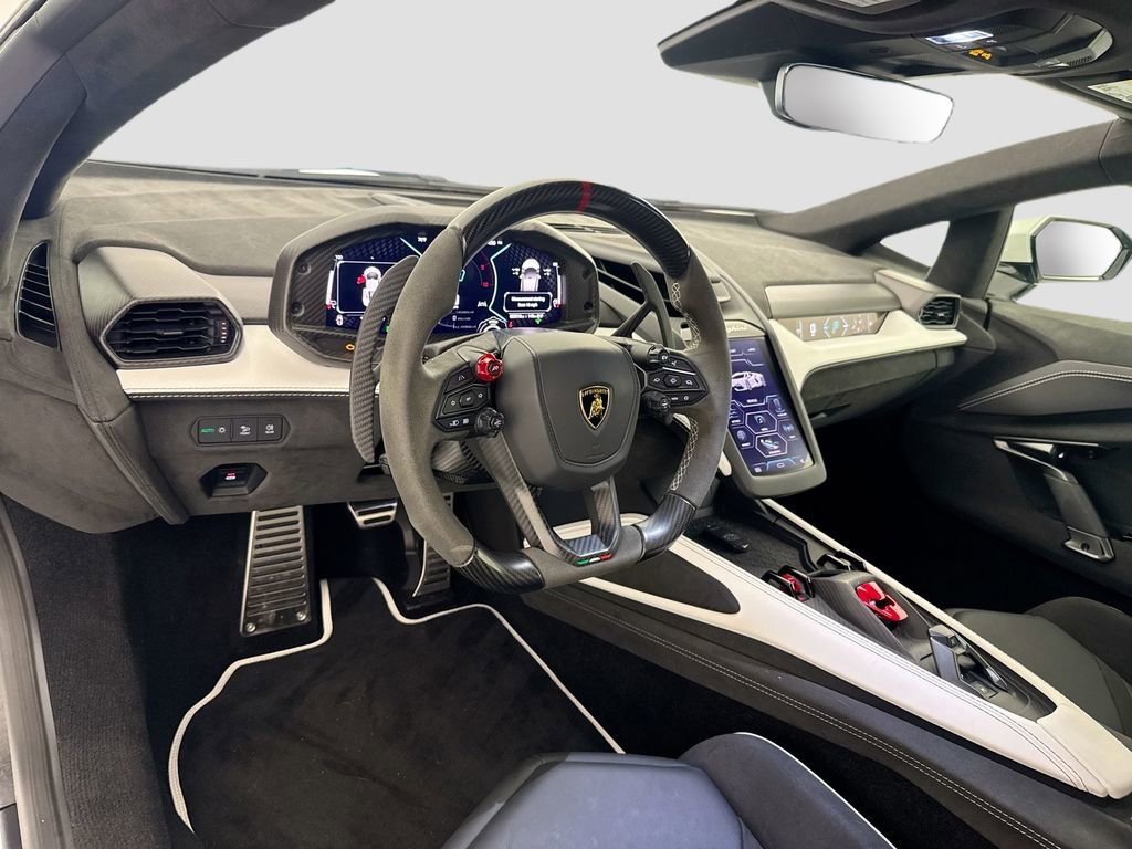 Used 2024 Lamborghini Revuelto AWD/4WD image 9