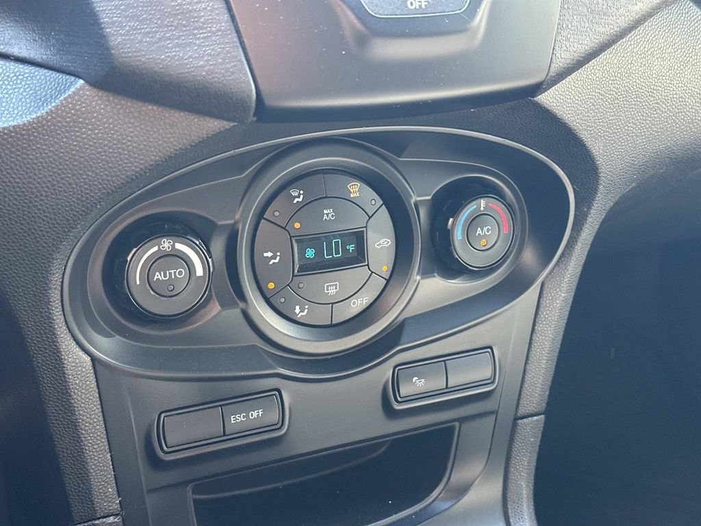 Used 2015 Ford Fiesta ST FWD image 31
