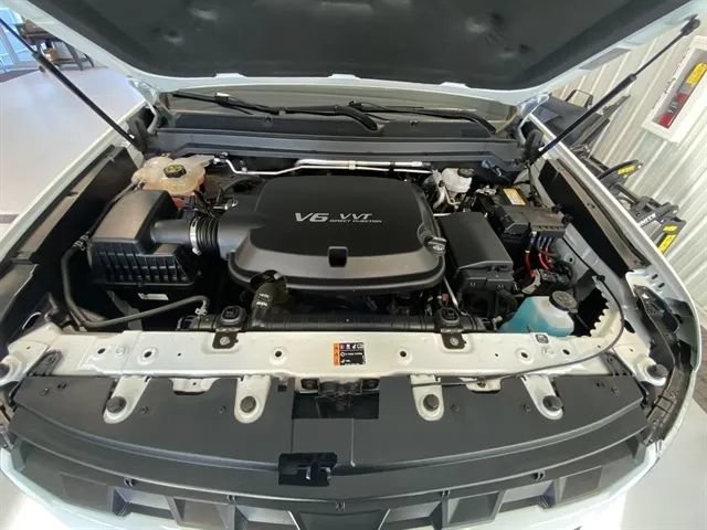 Used 2022 Chevrolet Colorado LT w/ LT Convenience Package AWD/4WD image 38