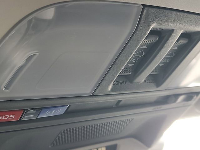 Certified 2025 Subaru Crosstrek 2.5i Limited image 30
