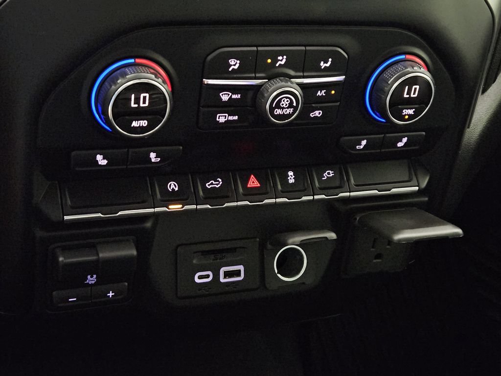 Used 2019 Chevrolet Silverado 1500 LT w/ Texas Edition RWD image 16