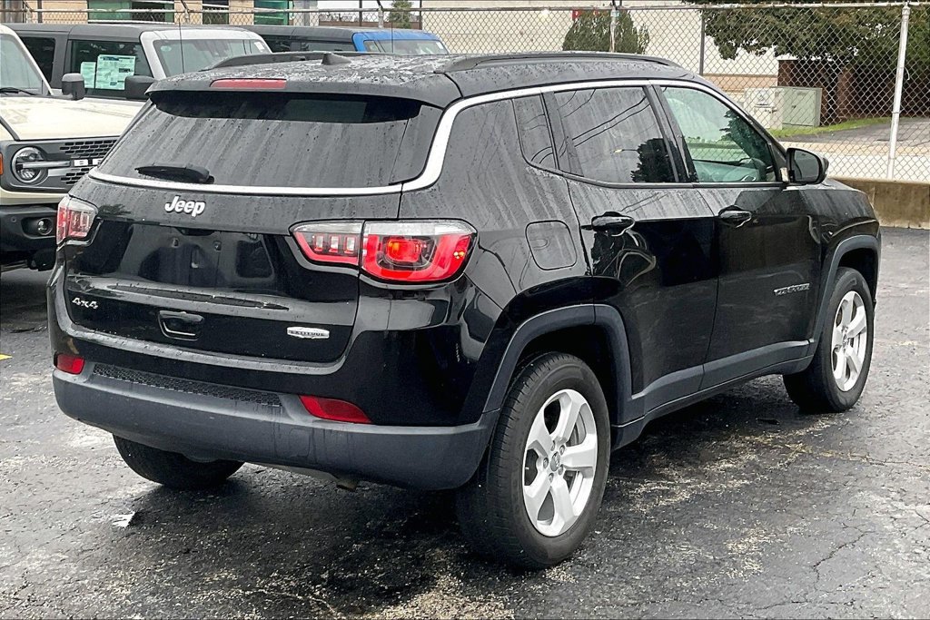 Used 2019 Jeep Compass Latitude w/ Popular Equipment Group AWD/4WD image 12