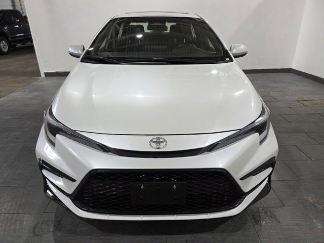 Used 2024 Toyota Corolla SE w/ SE Premium Package image 8